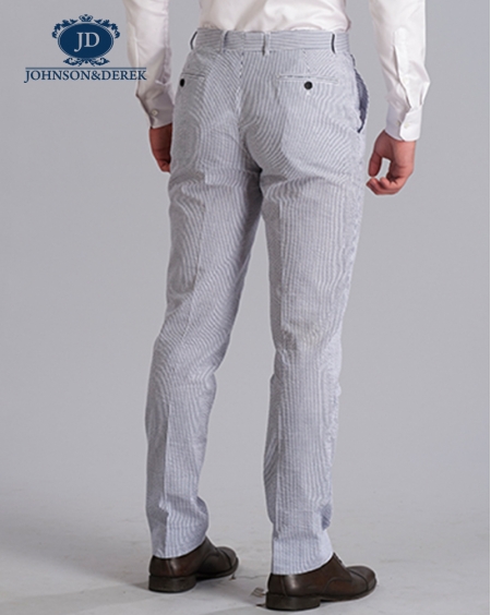 白色黑条纹商务休闲西装套装