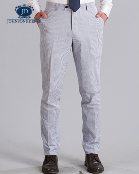 白色黑条纹商务休闲西装套装